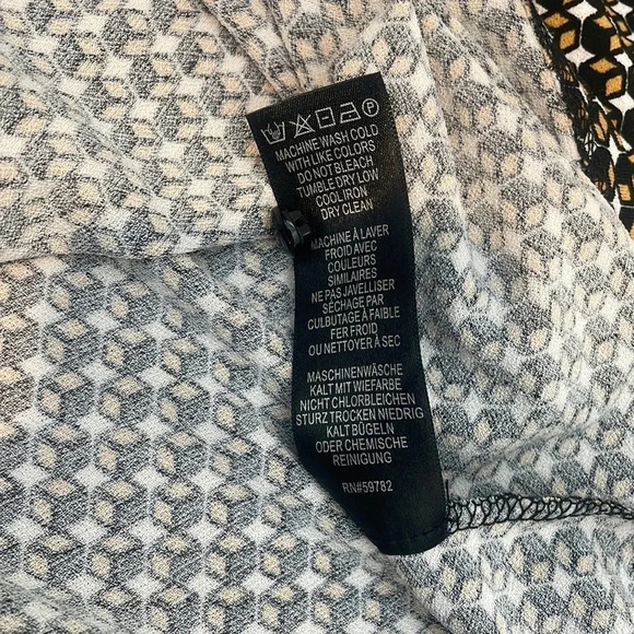 Adrianna Papell Long Sleeved Black & Brown Print Blouse Top Size M - Picture 8 of 9